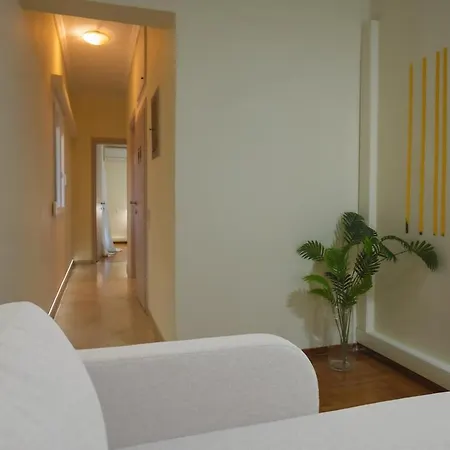 D-suites - Executive Sea View Apartment, Centre Apartment *